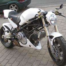 Ducati Monster 900ss New School Cafe Racer
