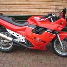 Suzuki Gsx 750 F