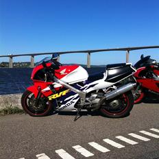 Honda RVF 400 NC35