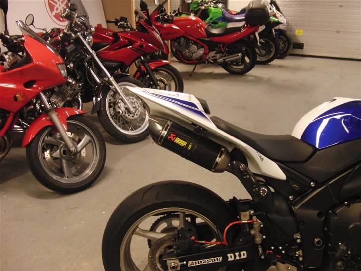 Yamaha YZF R1 Limited Edition 43/225 billede 16