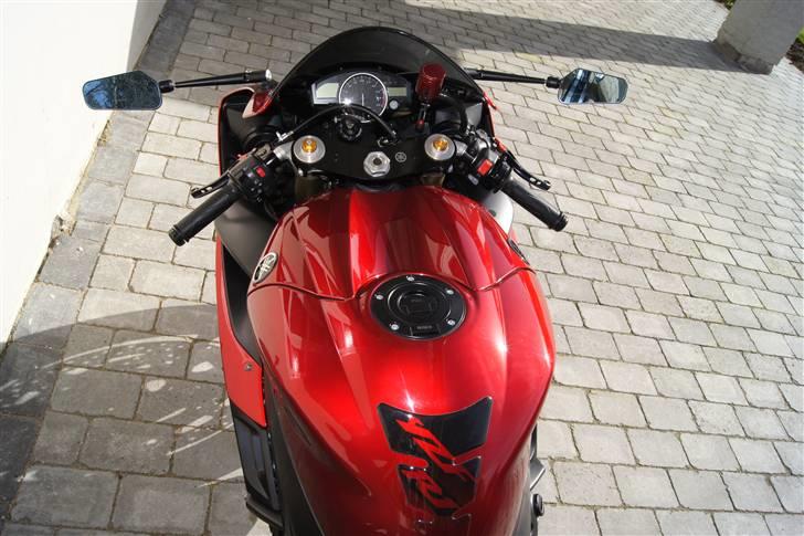 Yamaha r1 solgt billede 9