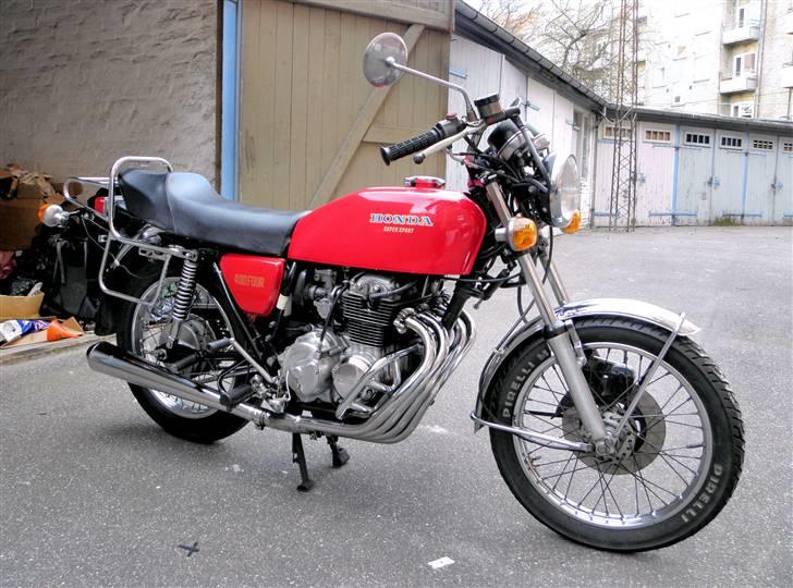 Honda CB 400 F Supersport - Klassisk MC look med den flotte 4 i 1 udstødning. billede 5