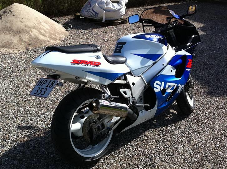 Suzuki GSXR 600 SRAD billede 3