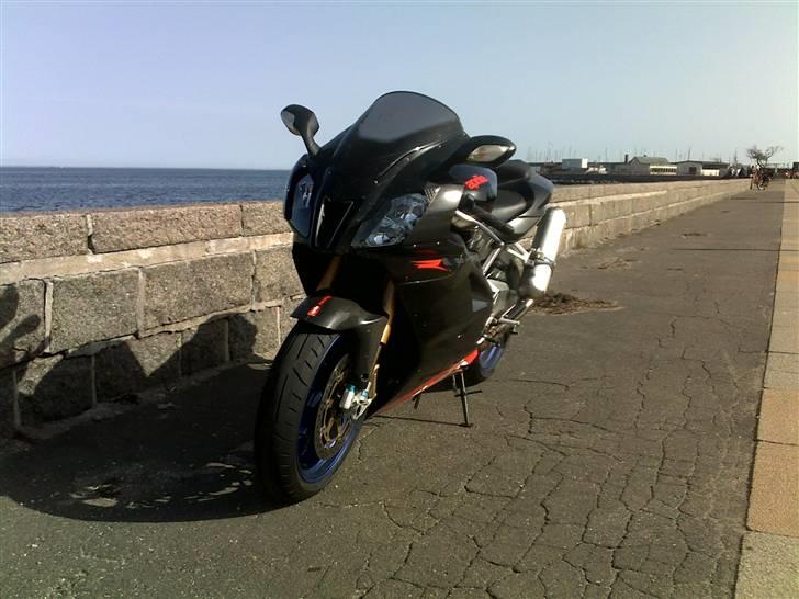Aprilia RSV 1000 R FACTORY - SOLGT billede 7