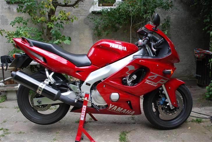 Yamaha YZF 600 R Thundercat - Mit Bedste tilbeh&#248;rsk&#248;b 2010: Abba MC-stand billede 4