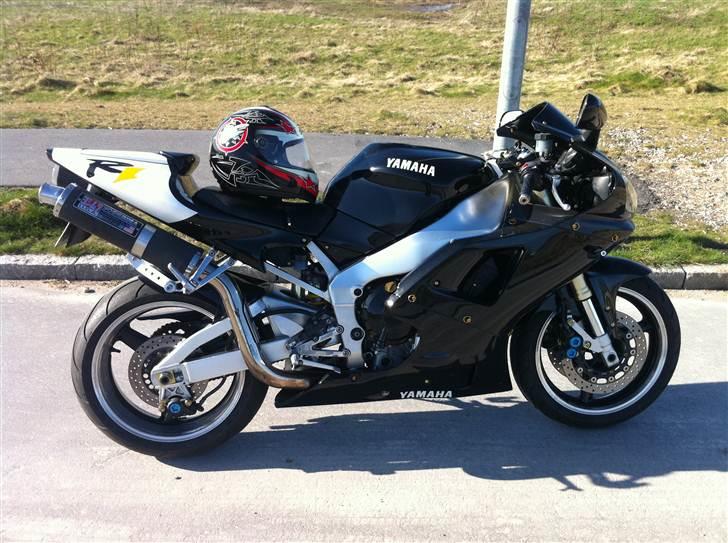 Yamaha YZF R1 *Solgt* billede 1
