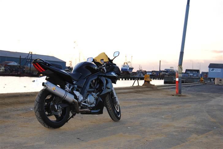 Suzuki SV650 S (SOLGT) billede 4