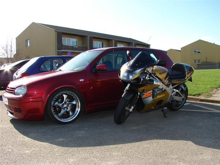 Suzuki GSX-R750 SRAD **SOLGT** billede 5