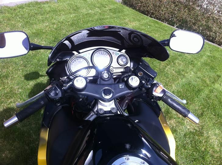 Honda cbr 600 f4 billede 4