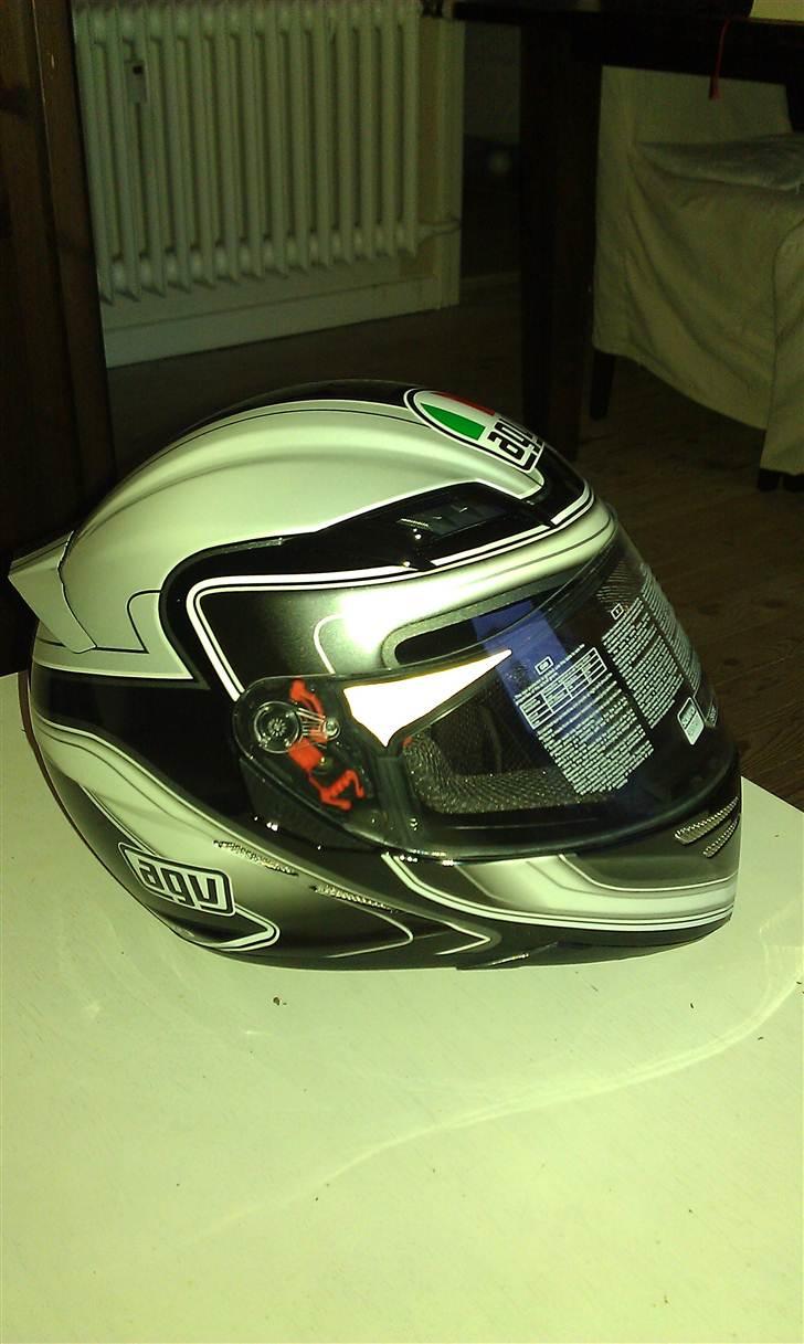 Triumph Street Triple - Ny hat ;o) billede 7