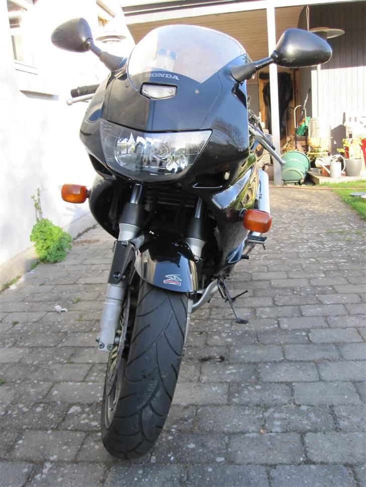 Honda VTR 1000 F - (solgt) billede 2