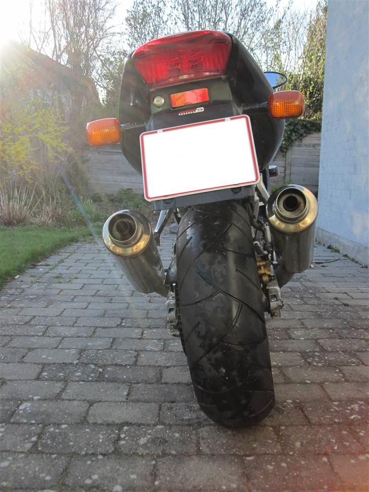 Honda VTR 1000 F - (solgt) billede 4