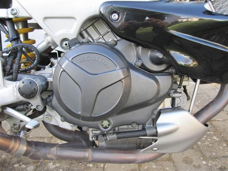 Honda VTR 1000 F - (solgt) billede 5