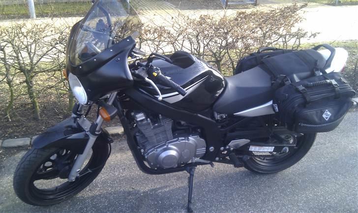 Suzuki *SOLGT* GS 500 F billede 8