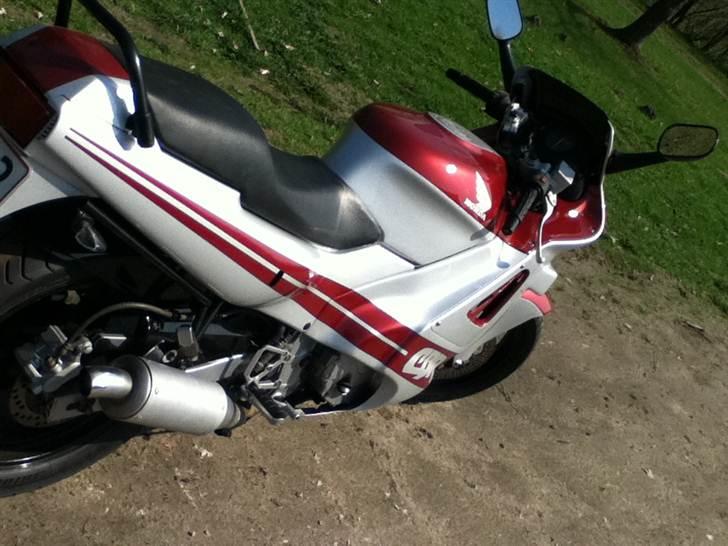 Honda CBR 600 f1 billede 13