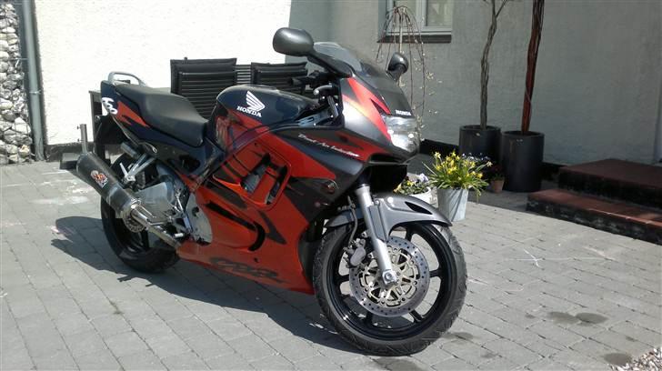 Honda CBR 600 F F3 billede 1