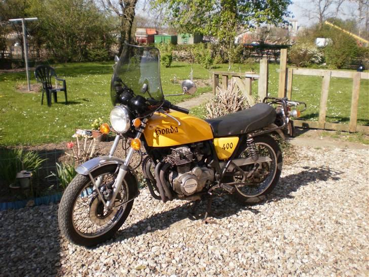 Honda cb 400f billede 1