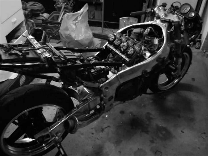Kawasaki zxr j billede 8