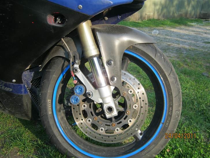 Yamaha R1 billede 11