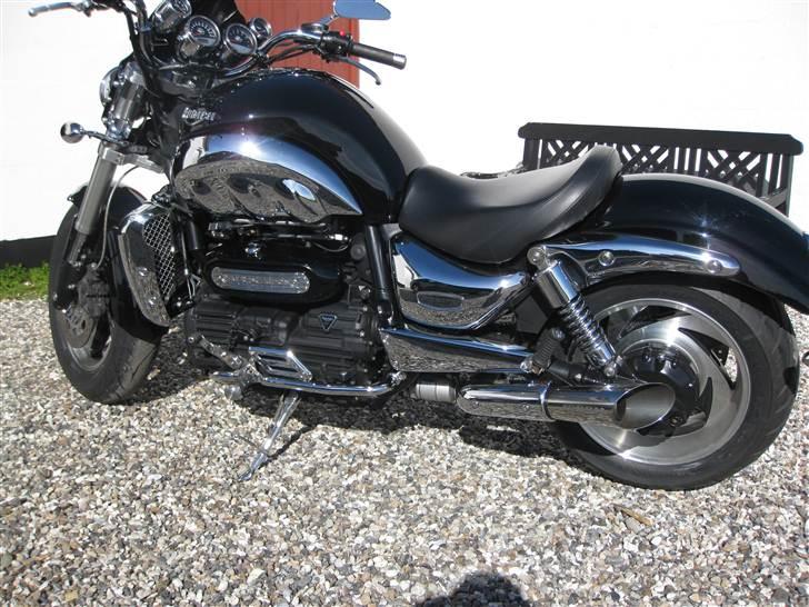 Triumph rocket billede 2