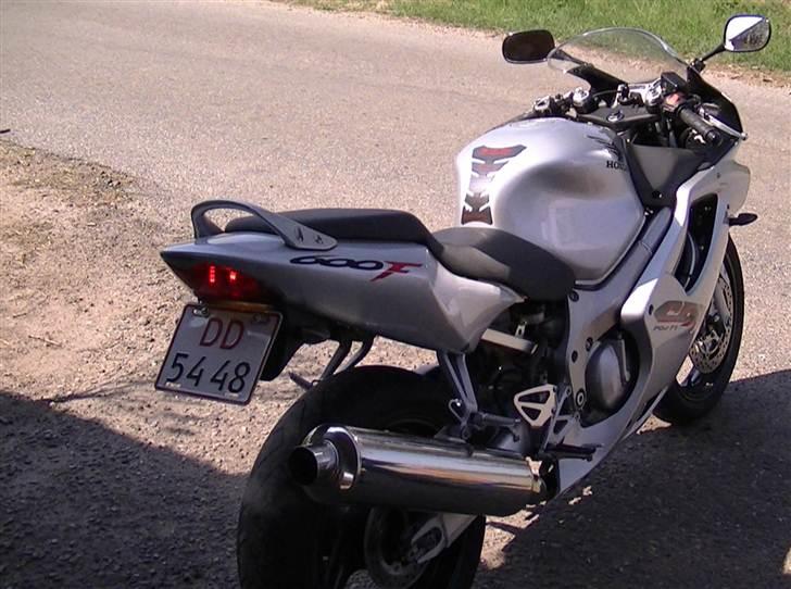 Honda CBR 600 F4i "Sølvpilen" billede 4