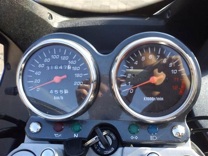 Suzuki GS 500F4K - Total skadet billede 4