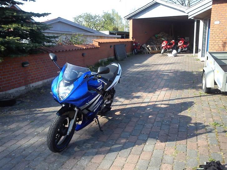 Suzuki GS 500F4K - Total skadet billede 9