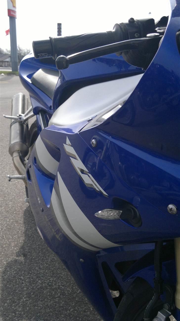 Yamaha yzf r1 (solgt) billede 4