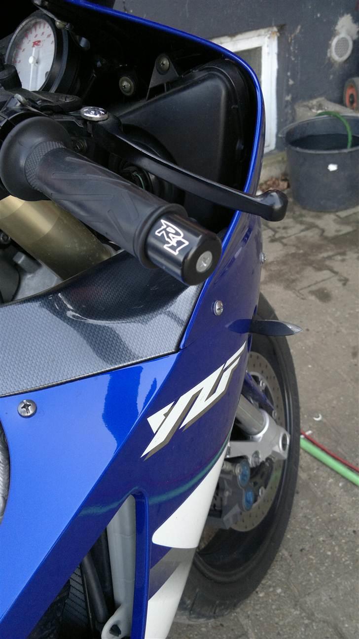 Yamaha yzf r1 (solgt) billede 8