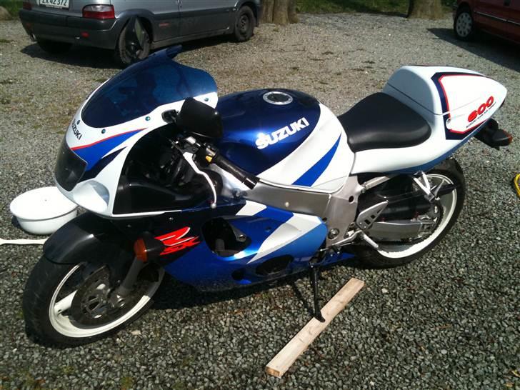Suzuki GSX-R 600 - min baby... billede 5