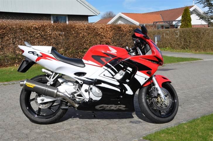 Honda CBR 600 F3 billede 2
