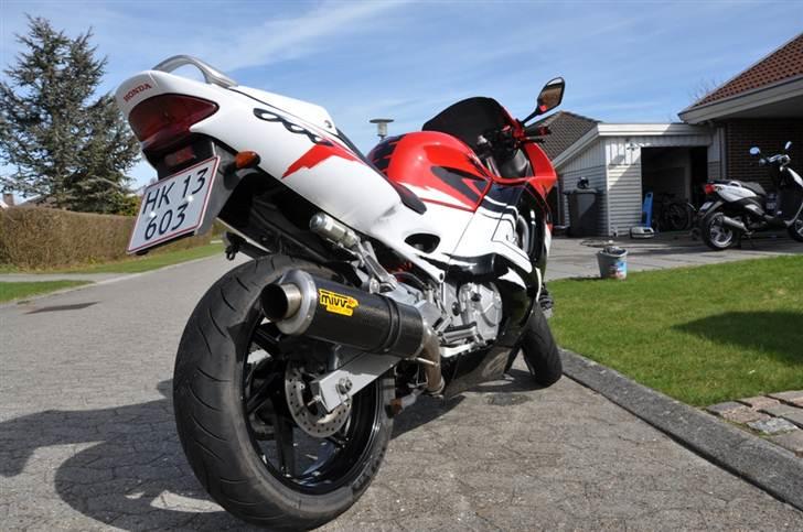 Honda CBR 600 F3 billede 3
