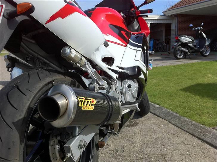 Honda CBR 600 F3 billede 4