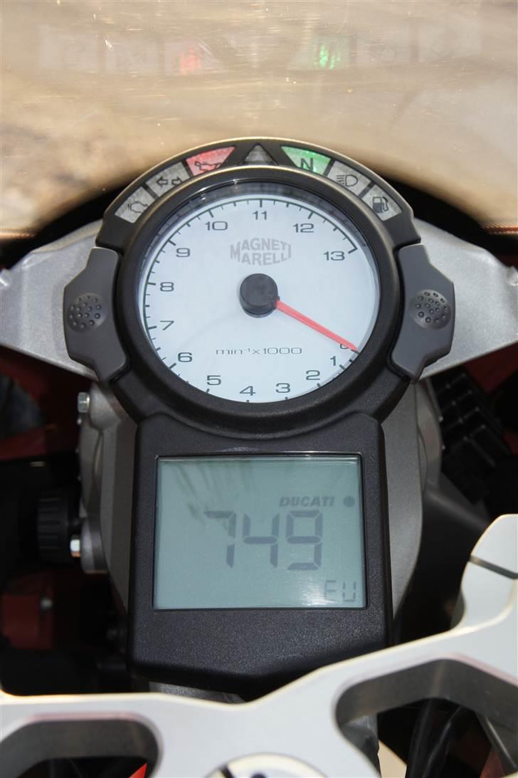 Ducati 749 billede 8