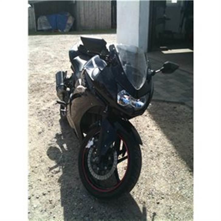 Kawasaki Ninja 250r billede 2