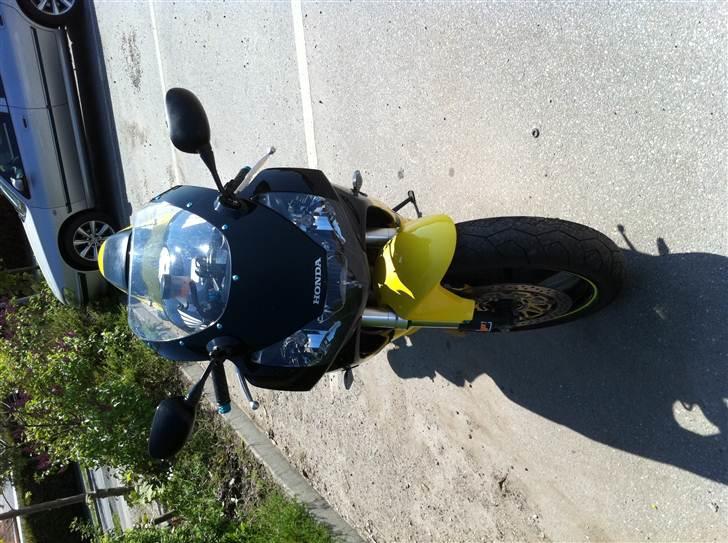 Honda CBR 954 RR billede 2