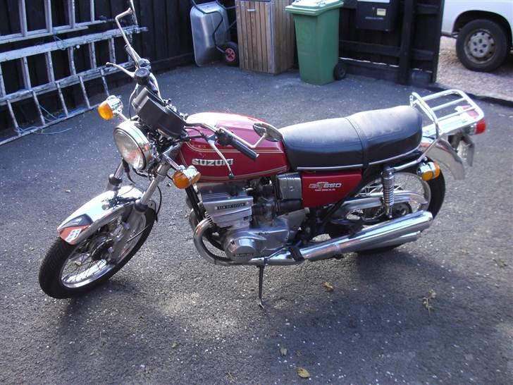 Suzuki GT 550 billede 4