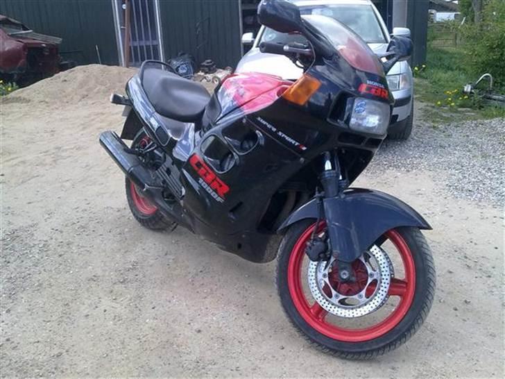 Honda Cbr 1000 f billede 2
