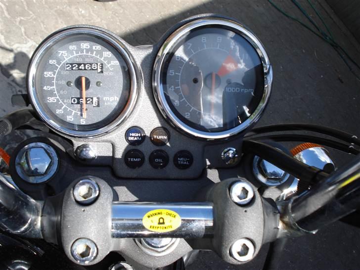 Honda VF 750 Super Magna billede 4