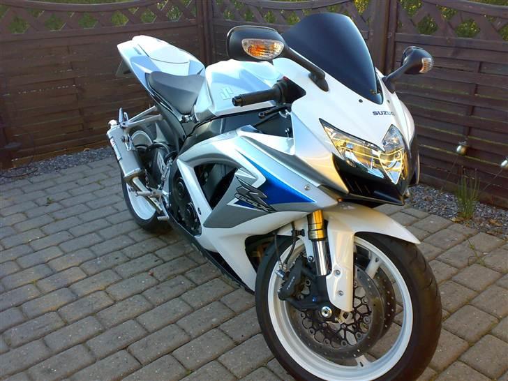 Suzuki GSXR 600 K8 billede 1