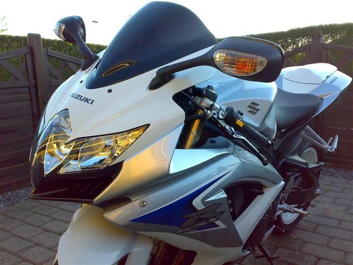 Suzuki GSXR 600 K8 billede 8