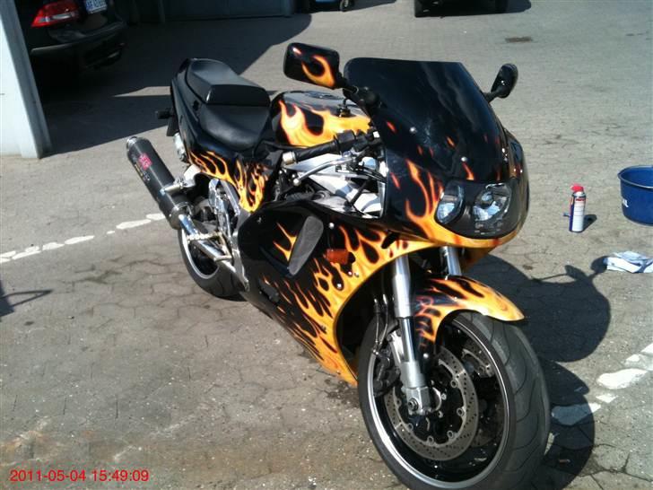 Suzuki GSXR 750 W (Solgt) billede 9