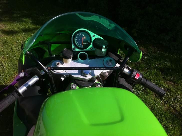 Kawasaki ZX7R ( Baneracer ) billede 6