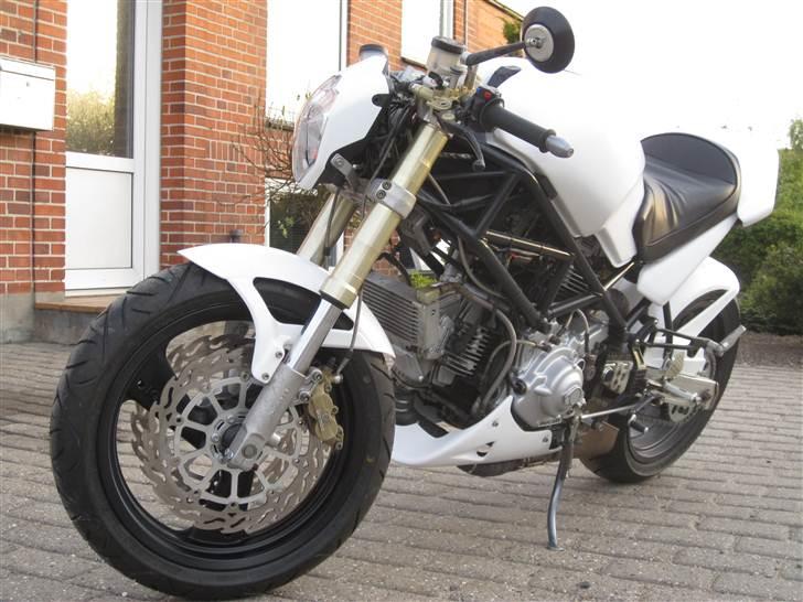 Ducati Monster 900ss New School Cafe Racer billede 2