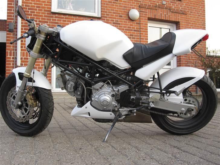 Ducati Monster 900ss New School Cafe Racer billede 10