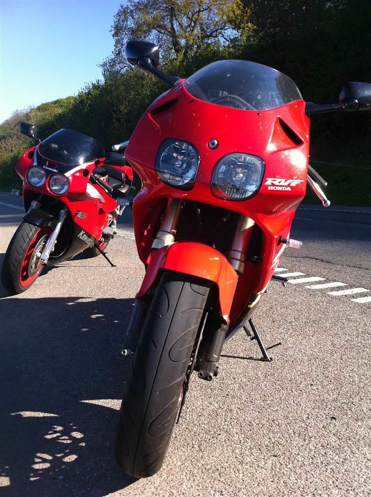 Honda RVF 400 NC35 billede 3