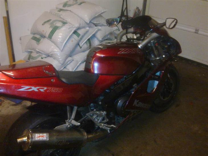 Kawasaki zxr j billede 1