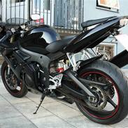 Yamaha » YZF-R6 "Sorte" :)