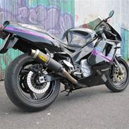 Yamaha FZR 1000