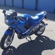 Suzuki GSX 600F